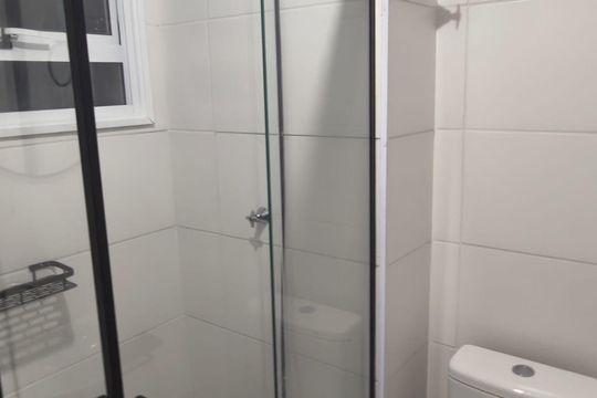 Banheiro social de apartamento para alugar com 2 quartos, 51m² em Jardim Topazio, São José dos Campos