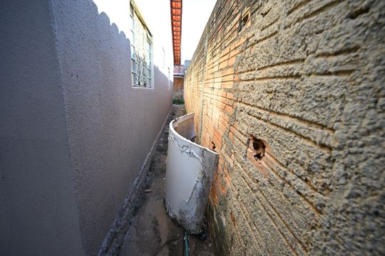Área externa de casa para alugar com 3 quartos, 250m² em Res. Araguaia, Goiânia