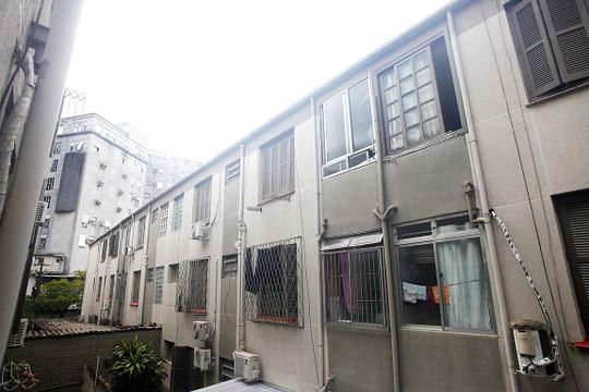 Sala Vista de kitnet/studio à venda com 1 quarto, 45m² em Azenha, Porto Alegre
