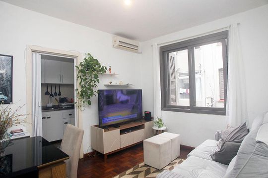 Kitnet/Studio à venda com 1 quarto, 45m² em Azenha, Porto Alegre