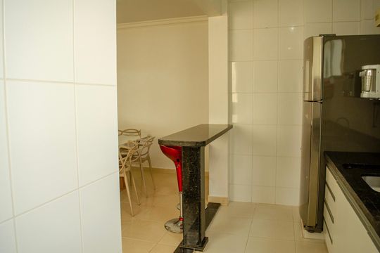 Cozinha de apartamento para alugar com 2 quartos, 75m² em Setor Bueno, Goiânia