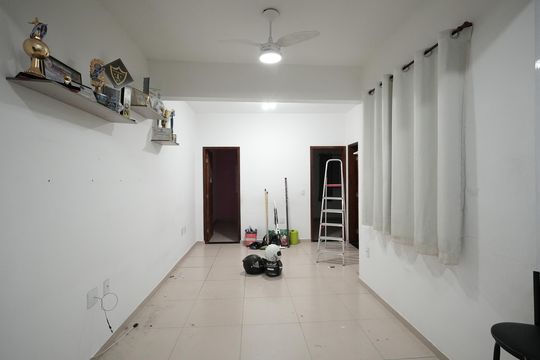 Sala de casa para alugar com 2 quartos, 112m² em Vila Scarpelli, Santo André
