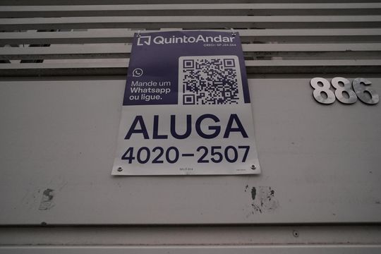 Placa de casa para alugar com 2 quartos, 112m² em Vila Scarpelli, Santo André