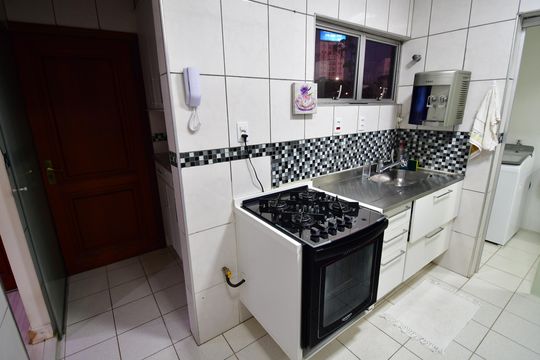Cozinha de apartamento para alugar com 3 quartos, 120m² em Jardim Planalto, Campinas