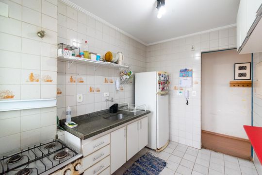 Cozinha de apartamento para alugar com 2 quartos, 54m² em Vila Santa Catarina, São Paulo