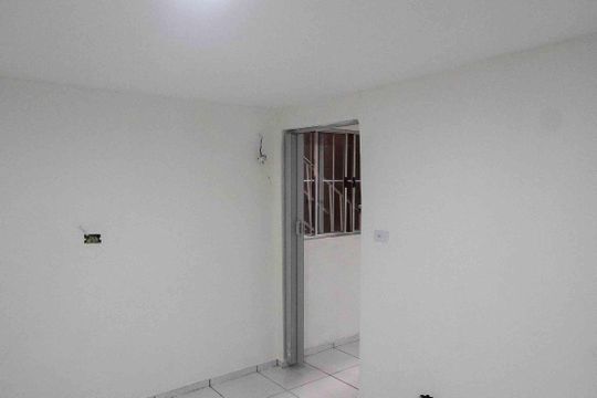 Quarto de casa para alugar com 1 quarto, 45m² em Vila Alpina, São Paulo