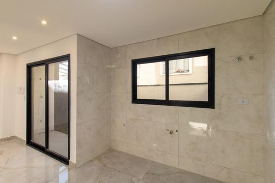 Cozinha de casa de condomínio à venda com 3 quartos, 130m² em Alto Boqueirão, Curitiba