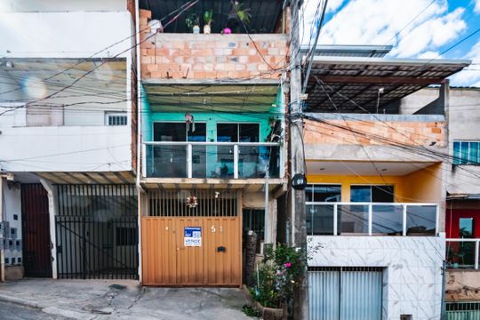 Fachada de casa à venda com 3 quartos, 80m² em Trevo, Belo Horizonte