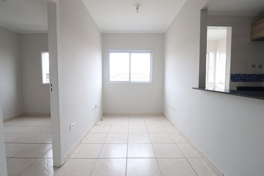 Sala de apartamento para alugar com 2 quartos, 63m² em Vila Pires, Santo André