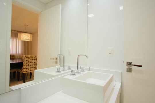Banheiro Social de apartamento à venda com 2 quartos, 95m² em Tatuapé, São Paulo