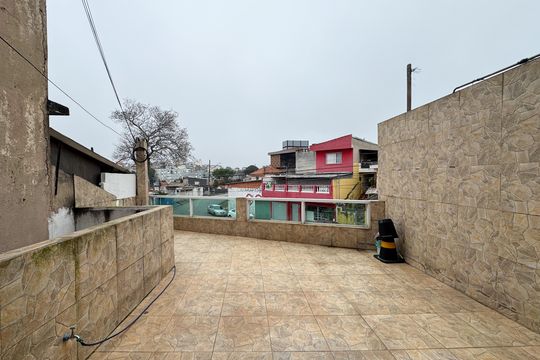 Sacada de casa à venda com 3 quartos, 120m² em Baeta Neves, São Bernardo do Campo