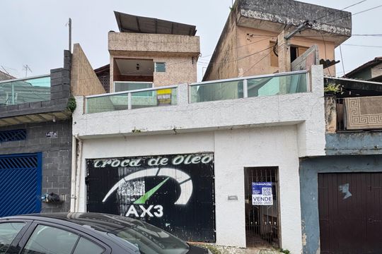 Fachada de casa à venda com 3 quartos, 120m² em Baeta Neves, São Bernardo do Campo