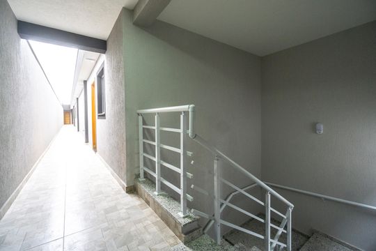 Corredor externo de apartamento para alugar com 2 quartos, 39m² em Penha de França, São Paulo