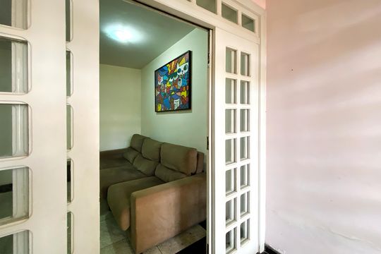 Acesso quintal de casa à venda com 4 quartos, 525m² em Santa Lúcia, Belo Horizonte