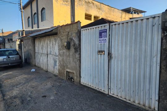 Fachada de casa para alugar com 3 quartos, 80m² em Mutua, São Gonçalo