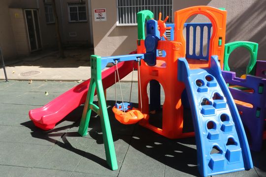 Playground de apartamento para alugar com 2 quartos, 45m² em Vila Catia, Nova Iguaçu