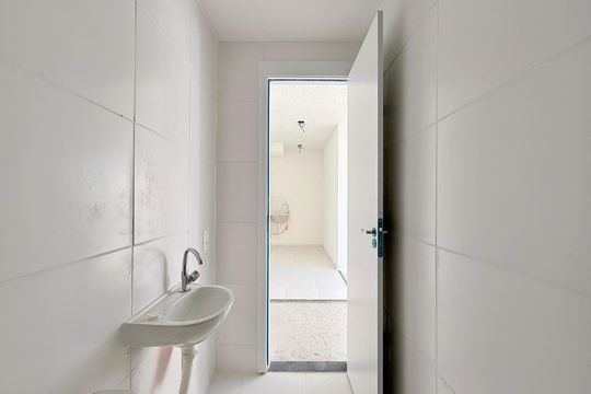 Banheiro de apartamento para alugar com 2 quartos, 30m² em Jardim Caravelas, São Paulo