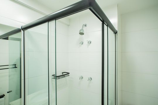 Banheiro de kitnet/studio à venda com 1 quarto, 29m² em Vila Clementino, São Paulo