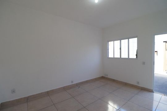 Casa para alugar com 3 quartos, 80m² em Parque dos Pinus, Ribeirão Preto