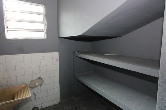 Área de Serviço de casa para alugar com 3 quartos, 194m² em Jardim Hercilia, São Paulo