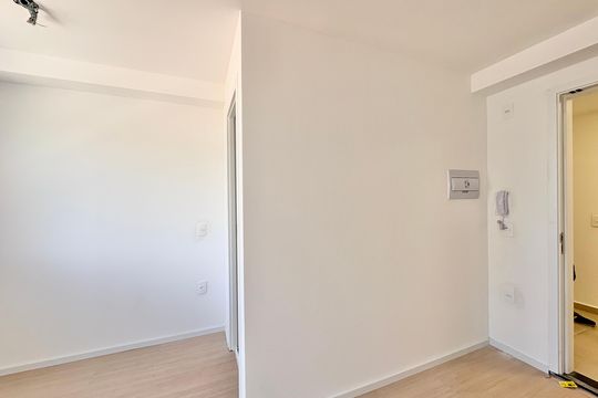 Cozinha de apartamento para alugar com 0 quarto, 17m² em Freguesia do Ó, São Paulo