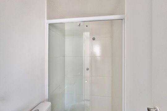 Banheiro de apartamento para alugar com 0 quarto, 17m² em Freguesia do Ó, São Paulo