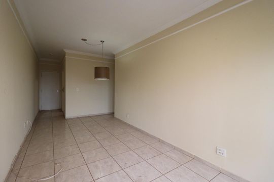 Sala de apartamento para alugar com 1 quarto, 53m² em Centro, Ribeirão Preto
