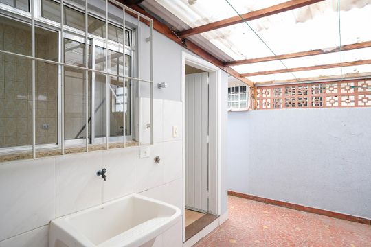 Área de serviço e quintal de casa à venda com 2 quartos, 98m² em Vila Franca, São Bernardo do Campo