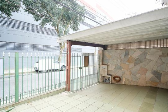 Garagem de casa à venda com 2 quartos, 98m² em Vila Franca, São Bernardo do Campo