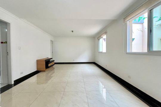 Sala de casa à venda com 3 quartos, 170m² em Vila Santa Catarina, São Paulo