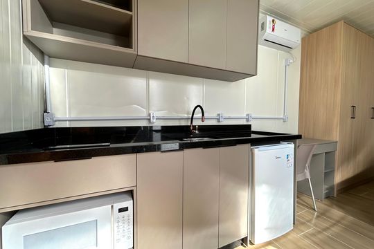Studio de casa para alugar com 1 quarto, 15m² em Córrego Grande, Florianópolis
