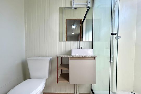 Banheiro de casa para alugar com 1 quarto, 15m² em Córrego Grande, Florianópolis