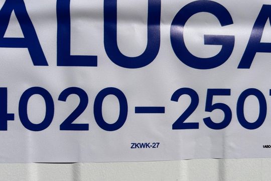 Placa 04/07 ZKWK-27 de casa para alugar com 1 quarto, 15m² em Córrego Grande, Florianópolis