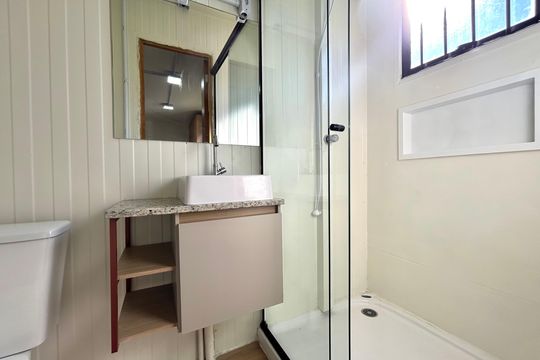 Banheiro de casa para alugar com 1 quarto, 15m² em Córrego Grande, Florianópolis