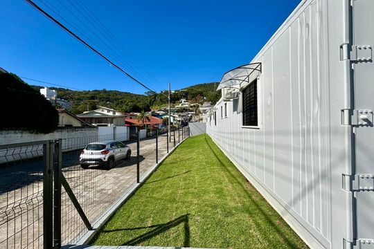 Área comum de casa para alugar com 1 quarto, 15m² em Córrego Grande, Florianópolis