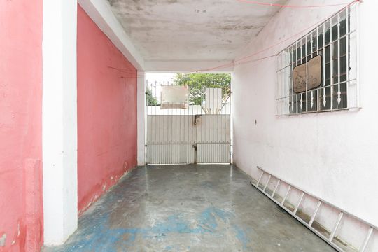 Garagem de casa para alugar com 2 quartos, 120m² em Jardim Moreno, São Paulo