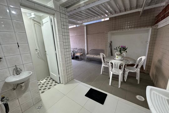 Área de Serviço de apartamento para alugar com 2 quartos, 110m² em Itararé, São Vicente