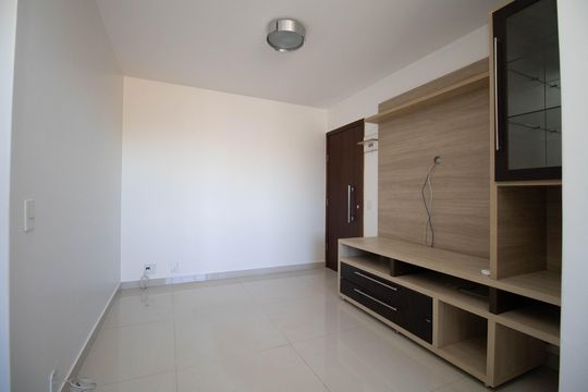Sala de apartamento para alugar com 2 quartos, 63m² em Guará, Brasília