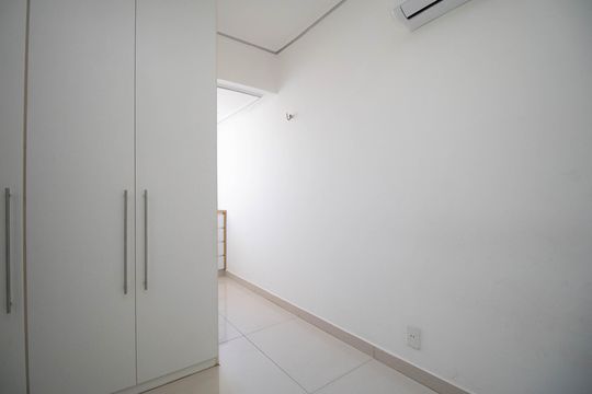 Quarto 2 de apartamento para alugar com 2 quartos, 63m² em Guará, Brasília