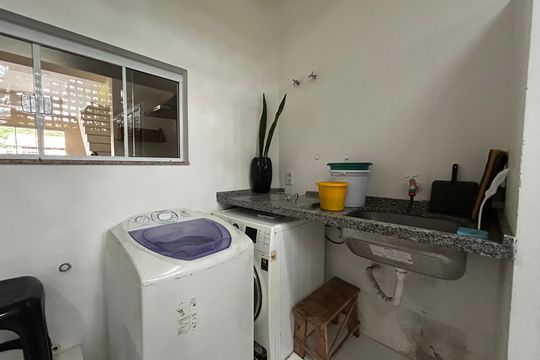 Área de Serviço de casa para alugar com 3 quartos, 138m² em Rio Tavares Central, Florianópolis