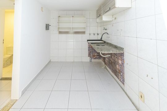 Casa de Condomínio para alugar com 1 quarto, 43m² em Itapuã, Salvador