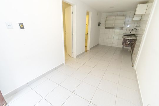 Casa de Condomínio para alugar com 1 quarto, 43m² em Itapuã, Salvador