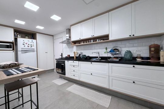 Cozinha de apartamento à venda com 3 quartos, 112m² em Santo Antônio, São Caetano do Sul