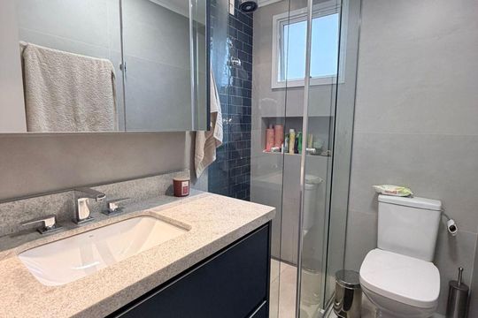 Banheiro de apartamento à venda com 3 quartos, 112m² em Santo Antônio, São Caetano do Sul
