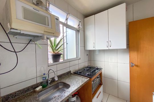 Apartamento à venda com 2 quartos, 50m² em Jardim Bandeirantes, Contagem