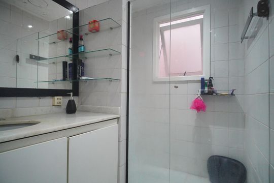 Banheiro 2 de apartamento à venda com 3 quartos, 202m² em Vila Rosa, Novo Hamburgo
