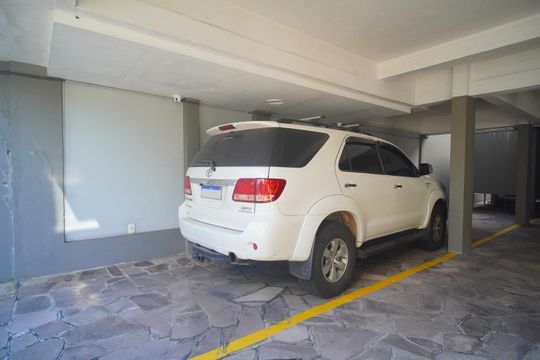 Garagem de apartamento à venda com 3 quartos, 202m² em Vila Rosa, Novo Hamburgo