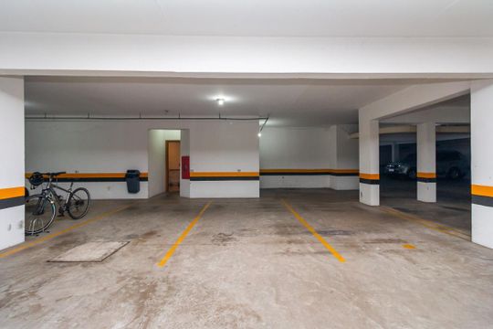 Garagem de apartamento à venda com 3 quartos, 201m² em Bela Vista, Porto Alegre