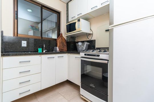Cozinha de apartamento à venda com 3 quartos, 201m² em Bela Vista, Porto Alegre