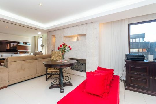 Sala de apartamento à venda com 3 quartos, 201m² em Bela Vista, Porto Alegre